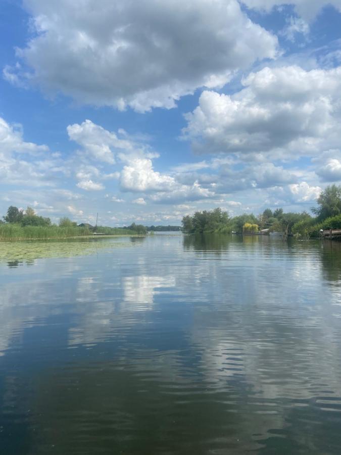 Отель La Mare Houseboat Nederhorst den Berg Экстерьер фото